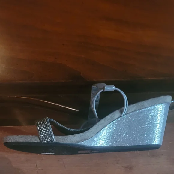 Style & Co Wedge Sandals - Picture 6 of 9